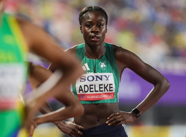 ADELEKE LOWERS HER OWN IRISH 300M RECORD IN ARKANSAS